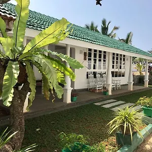 villa-sri.negombohotels.net/